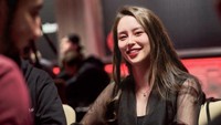 Pemain Poker Glamour yang Kerap Pamer Dada Kini Bikin Pengakuan Tentang Seks