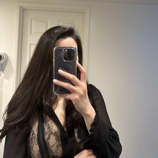 Tapi tak sedikit pula yang menganggap masalah ini serius. Acara itu adalah sebuah lelucon dan secara obyektif benar-benar menggelikan. Tidak ada yang bisa dilakukan untuk membangun kredibilitas lagi, ujarnya. Foto: Dok. Instagram/Twitter