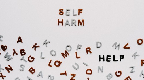 Ilustrasi self harm.