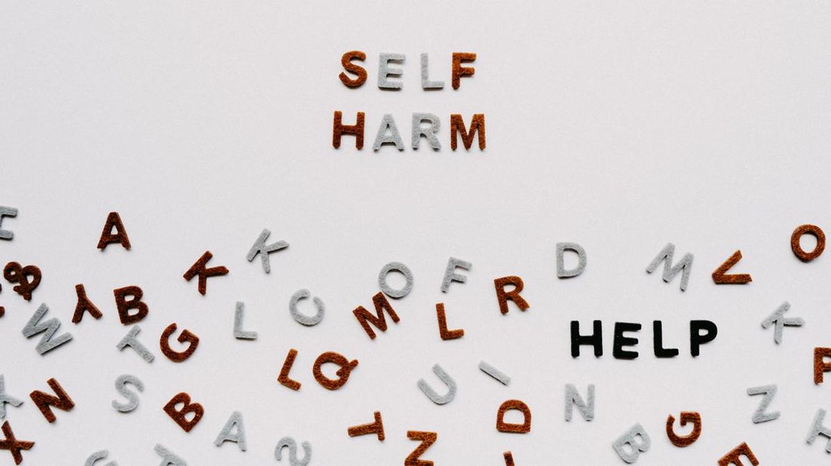 Maraknya Self-harm pada Remaja: Adakah Keterlibatan Orang Tua?