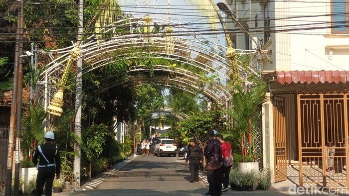 Suasana di kompleks kediaman Presiden Jokowi di Sumber, Solo, jelang acara siraman Kaesang Pangarep, Jumat (9/12/2022) pagi.