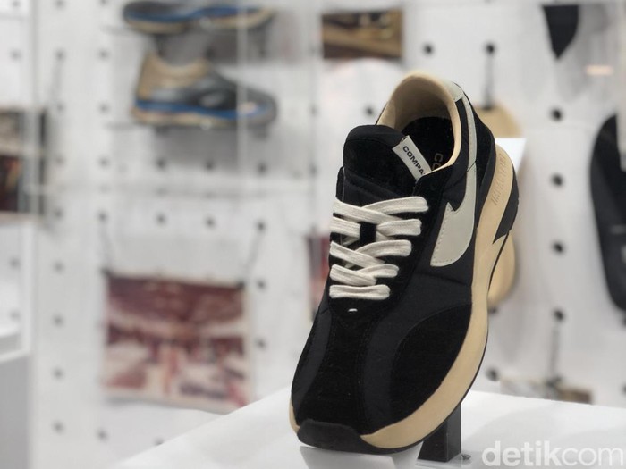 Suasana gelaran Urban Sneaker Society berlangsung pada 9-11 Desember 2022 di Jakarta Convention Center (JCC) Suasana gelaran Urban Sneaker Society berlangsung pada 9-11 Desember 2022 di Jakarta Convention Center (JCC)