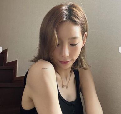 Contoh tato simpel para artis.