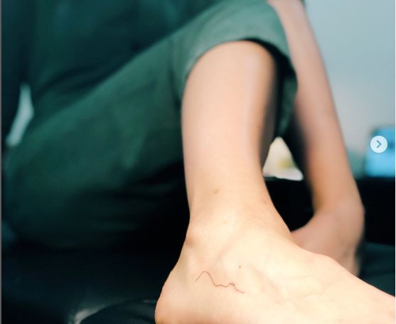 Contoh tato simpel para artis.