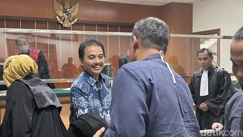 Terdakwa Roy Suryo menjalani sidang lanjutan kasus dugaan ujaran kebencian bernada SARA sehingga menimbulkan kegaduhan yang digelar di PN Jakbar. (Silvia Ng/detikcom)