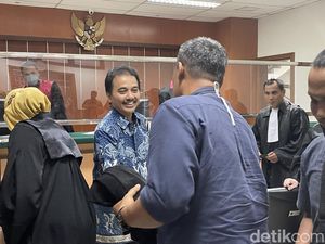 Pembelaan Roy Suryo di Sidang: Meme Borobudur Bukan Saya yang Buat