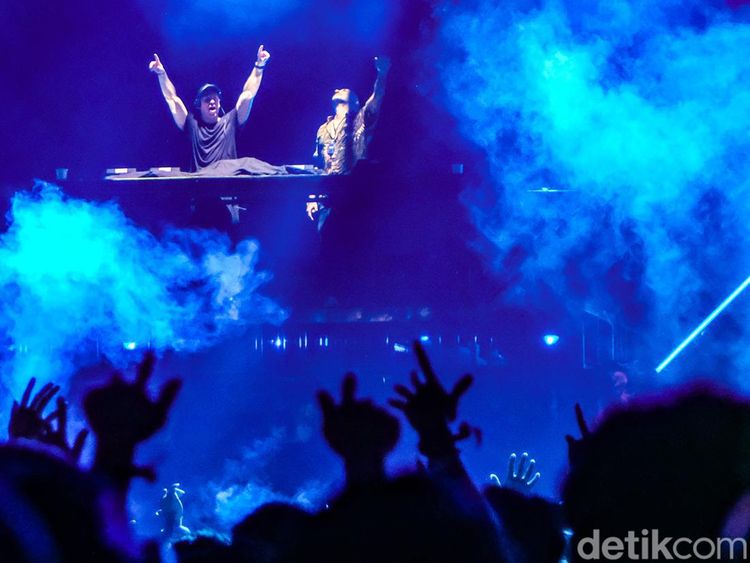 Aksi Hardwell Bikin Penonton DWP Nggak Mau Pulang