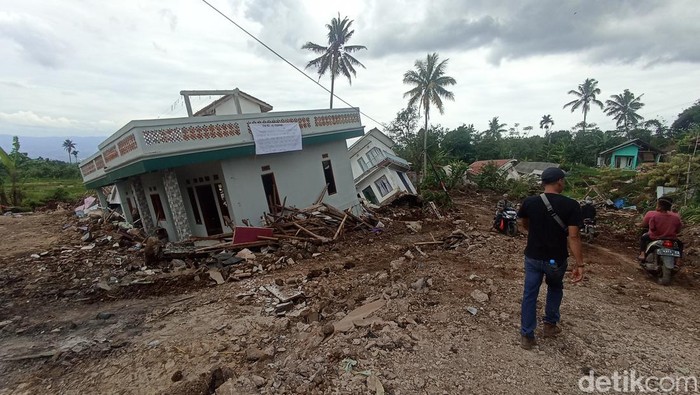 Apa Kabar Jalur yang Hancur Akibat Gempa Cianjur?