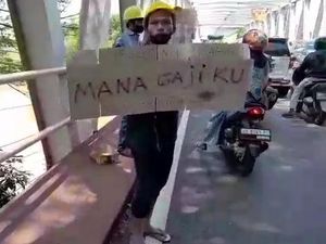 Gaji Dibawa Kabur Mandor, Pekerja Proyek Jembatan Mojo Solo Demo