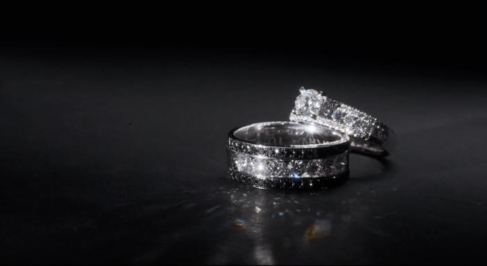 Foto Eksklusif Cincin Kawin Kaesang dan Erina Foto Eksklusif Cincin Kawin Kaesang dan Erina