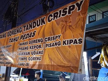 Di Cempaka Putih Ada Penjual Gorengan Buah Beromzet Rp 2 Juta per Hari