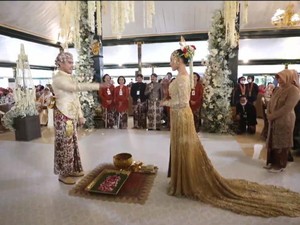 Melihat Lagi Dekorasi Pernikahan Kaesang-Erina: Simpel, Modern nan Elegan