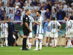 Messi Vs Wasit Vs Van Gaal Vs Kiper Belanda