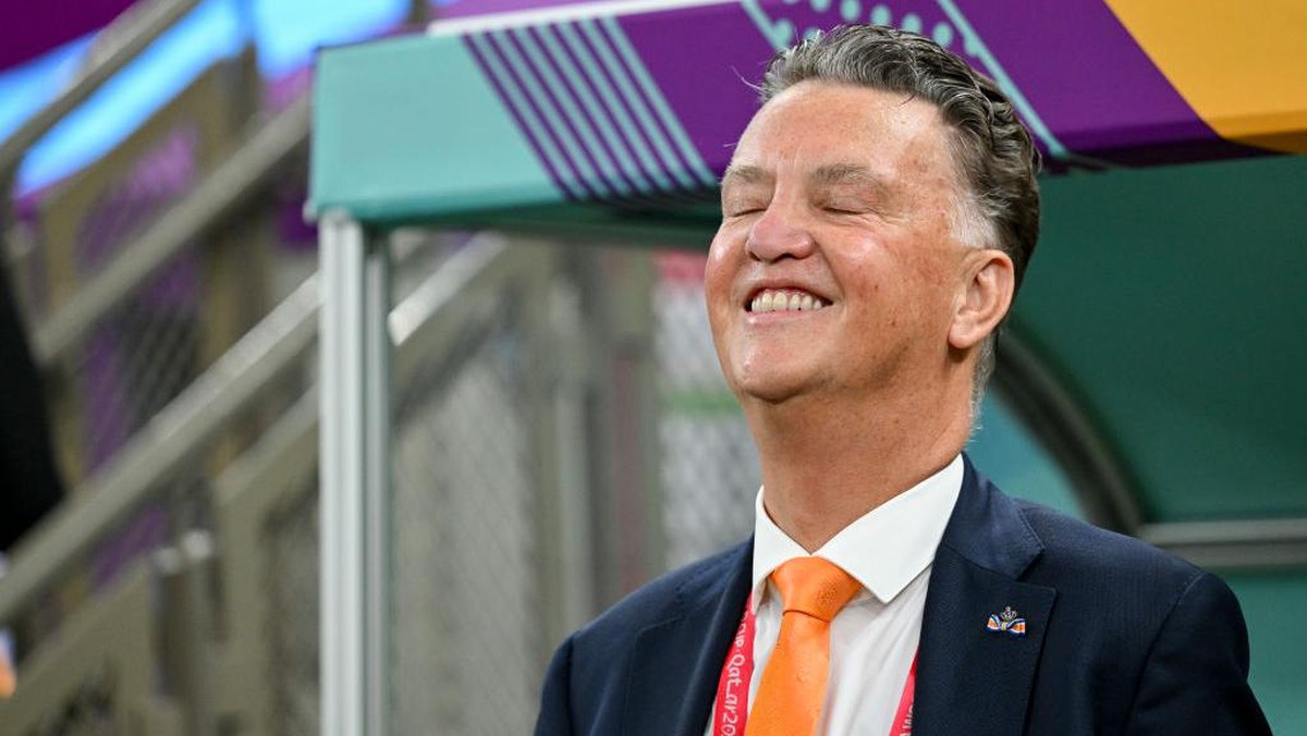 Louis van Gaal akan mempertimbangkan timnas Portugal jika didekati. (Foto: DeFodi Images via Getty Images/DeFodi Images)