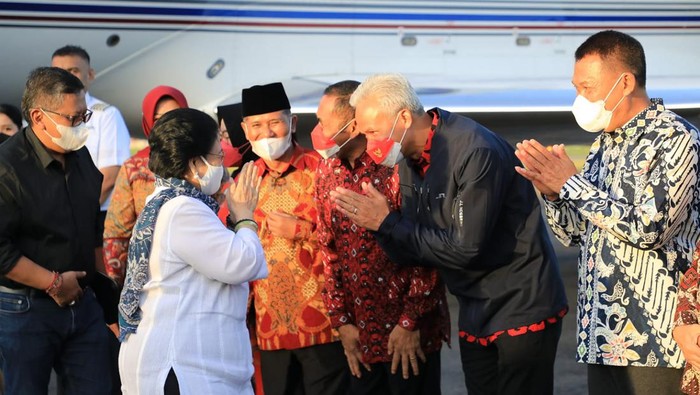 Megawati tiba di Bandara Adi Sumarmo Solo, Sabtu (10/12/2022).