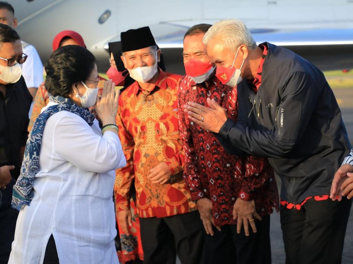 Megawati tiba di Bandara Adi Sumarmo Solo, Sabtu (10/12/2022).