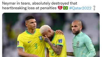 Momen Neymar menangis banyak dibagian netizen usai Brasil kalah adu penalti lawan Kroasia. Neymar jadi trending topic Twitter dengan 1,55 juta tweet. Foto: (Twitter)
