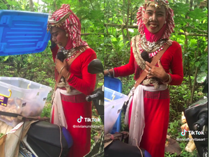 Unik! Penjual Gorengan Ini Berkostum Cleopatra untuk Tarik Pelanggan