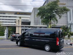 Tamu Undangan Pernikahan Kaesang dan Erina Mulai Berdatangan