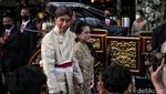 Senyum Lega Jokowi Setelah Kaesang-Erina Resmi Menikah
