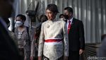 Senyum Lega Jokowi Setelah Kaesang-Erina Resmi Menikah