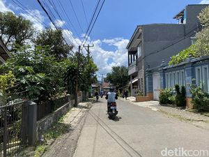 Bahasa yang Dipakai Warga Kampung Inggris di Sukabumi