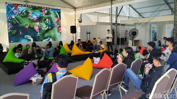 Saat ini, berlangsung Indonesia Esports Summit 2022, di mana agenda utamanya IESF 14th World Esports Championships di Hote Merusaka. Berikut potret keseruannya.
