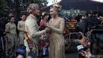 Wajah Semringah Kaesang-Erina Setelah Sah Jadi Suami Istri