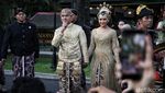 Wajah Semringah Kaesang-Erina Setelah Sah Jadi Suami Istri