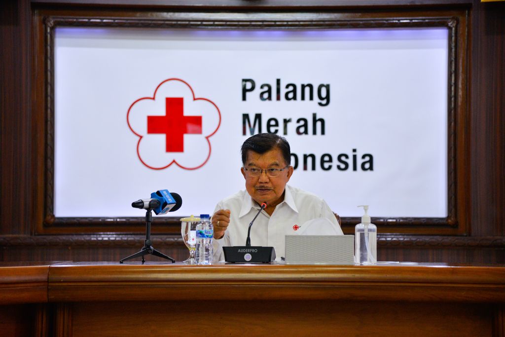 Yayasan Andrew & Tony dari Kawasan Industri Virtue Dragon, yang merupakan salah satu proyek investasi China di Indonesia menyumbangkan dana senilai Rp 1 miliar kepada Palang Merah Indonesia (PMI).