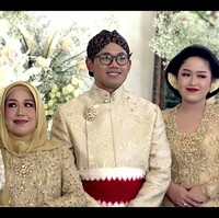 Belakangan Allen Gudono sering tersorot publik selama prosesi pernikahan Erina dan Kaesang. Anak sulung dari empat bersaudara itu wali nikah untuk adiknya. Foto: Instagram