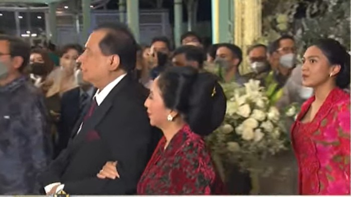 Bos CT Corp, Chairul Tanjung sekeluarga hadiri resepsi Kaesang-Erina