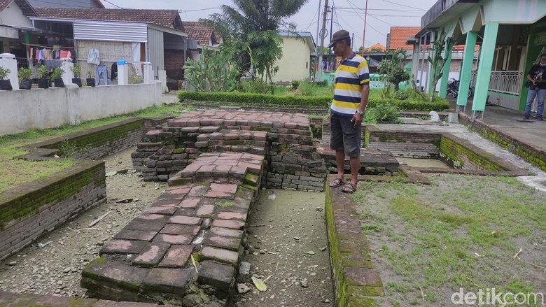 Candi Medalem di Sidoarjo