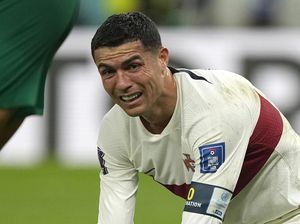 Cristiano Ronaldo Mudik Berurai Air Mata Usai Portugal Terdepak