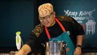 Bango berkolaborasi dengan Chef Ragil Imam Wibowo menggelar acara demo masak virtual bertema “Hidangkan Resep Kuliner Legendaris ala FJB di Rumahmu” untuk menyebarluaskan dua resep kuliner unggulan di FJB 2022, yaitu Sate Rembiga ala Ibu Sinnaseh dan Iga Sapi Bakar ala Jangkung.