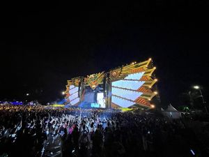 Pecah Banget! Martin Garrix hingga Yellow Claw Tutup Gelaran DWP 2022