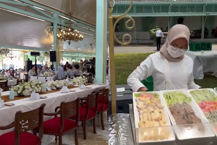 fakta kuliner pernikahan Kaesang dan Erina, mulai dari menu hingga tradisi adat yang dilakukan