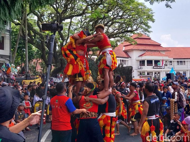 Seni Jaranan hingga Reog di Malang