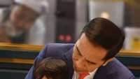 Es krim dengan boba, jadi menu camilan wajib Jan Ethes saat menemani sang kakek menjalankan tugas negaranya sebagai Presiden Indonesia. Foto: Instagram
