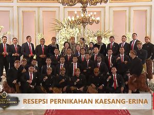 Gaya Paspampres Foto Bareng di Nikahan Kaesang-Erina