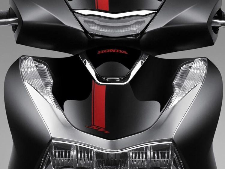 Lihat Lebih Dekat Skutik Baru Honda SH160i