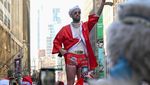 Jalanan New York Dipenuhi Ratusan Sinterklas, Ada Apa?