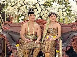 Penampilan Erina Gudono yang Manglingi di Acara Ngunduh Mantu