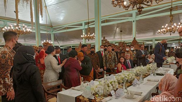Megawati Soekarnoputri bertemu Prabowo Subianto di kondangan Kaesang-Erina , Minggu (11/12/2022)