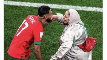 Salah satu momen indah di Piala Dunia kali ini. Foto: Twitter