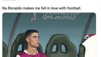 Jutaan orang di seluruh dunia kecanduan bola karena pria ini. Hampir semua anak muda berbakat mengidolakannya. Untuk semua yang dia lakukan, dia pantas mendapatkan respek, sebut akun ini. Foto: Twitter