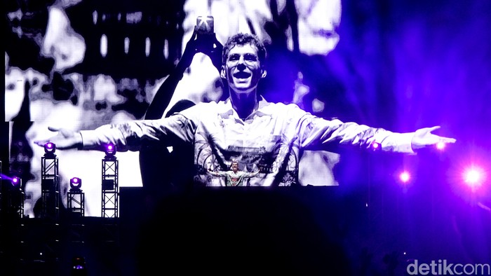 Musik Tropical House Lost Frequencies Curi Hati Penonton DWP Musik Tropical House Lost Frequencies Curi Hati Penonton DWP