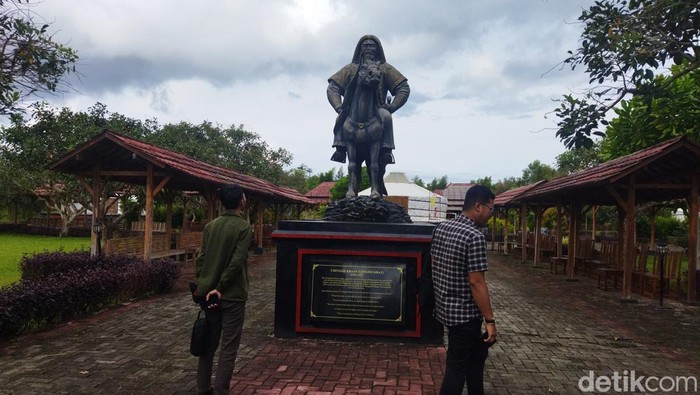 Pantai Tanjung Lesung