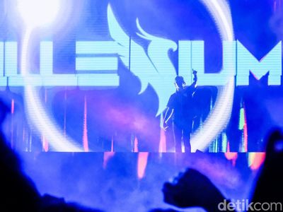 Performance Illenium Emang Nggak Ada Obatnya!