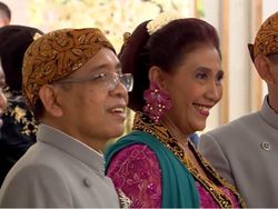 Senyum Listyo Sigit, Susi Pudjiastuti dan Pratikno di Tasyakuran Kaesang